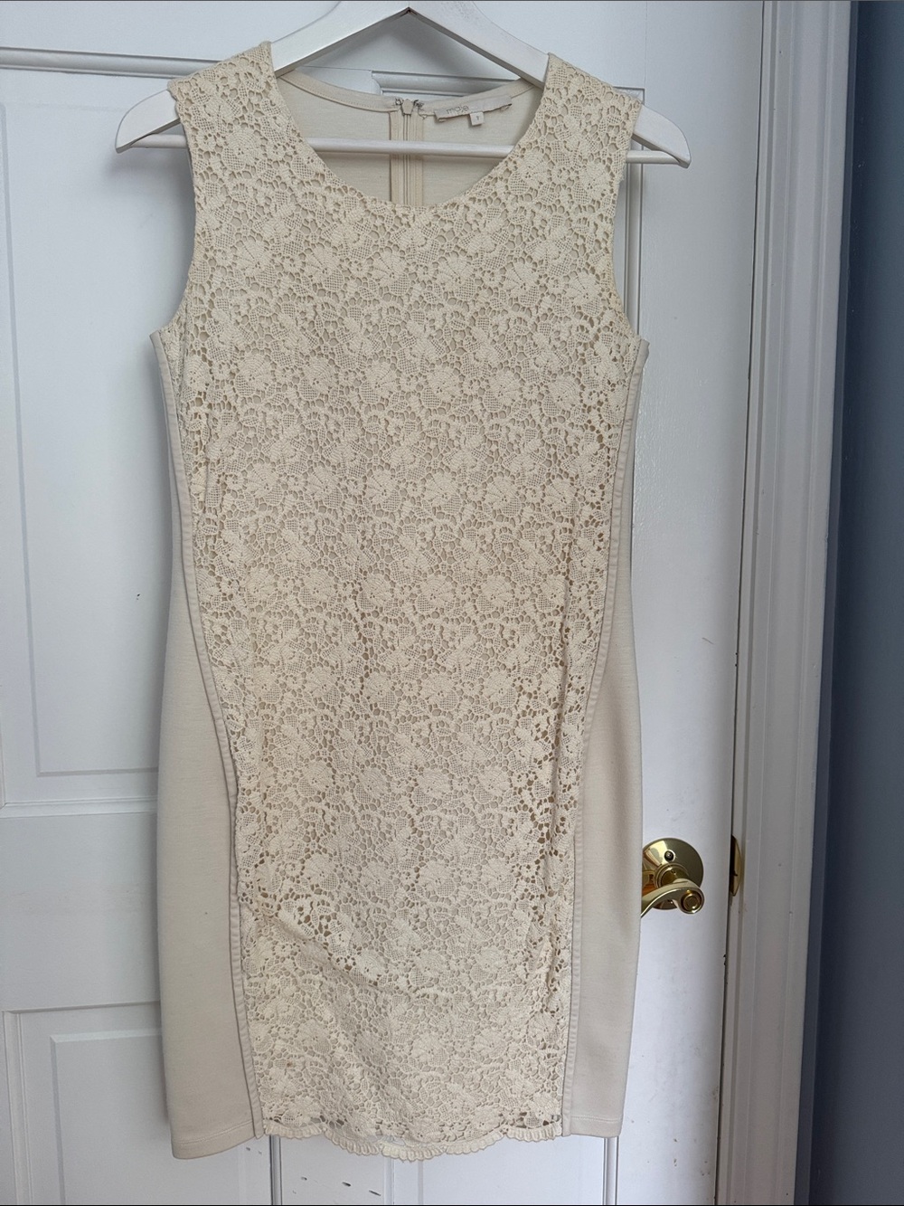 Maje Size 1 Sleeveless Lace-Front Cream Sheath Dress